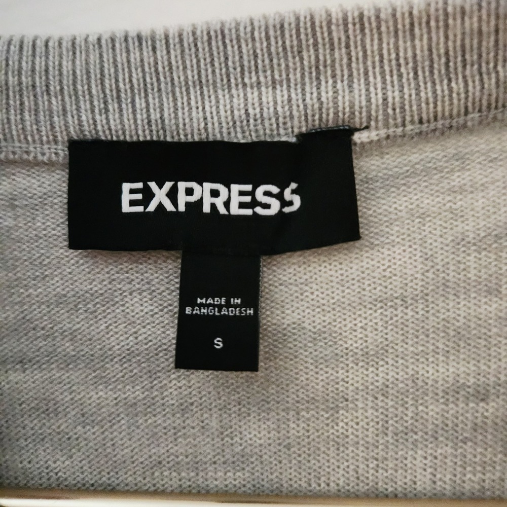 EXPRESS Mens Light Gray V Neck‎ Merino Wool Sweater Size S - Picture 2 of 4